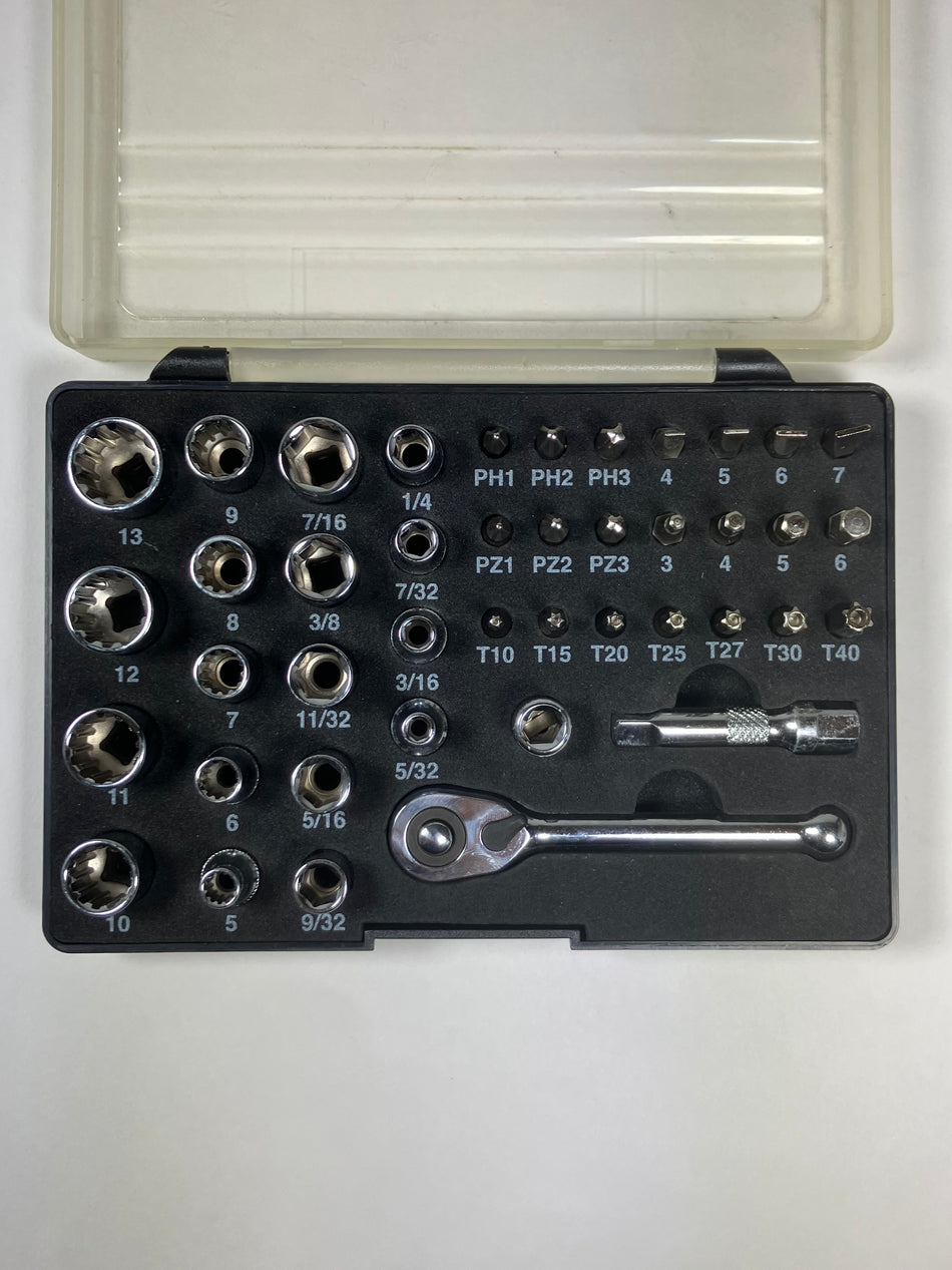 Sir Plus Tools 42 Pc 1/4” SAE / Metric Socket & Bit Set w/ 90 Tooth Ratchet